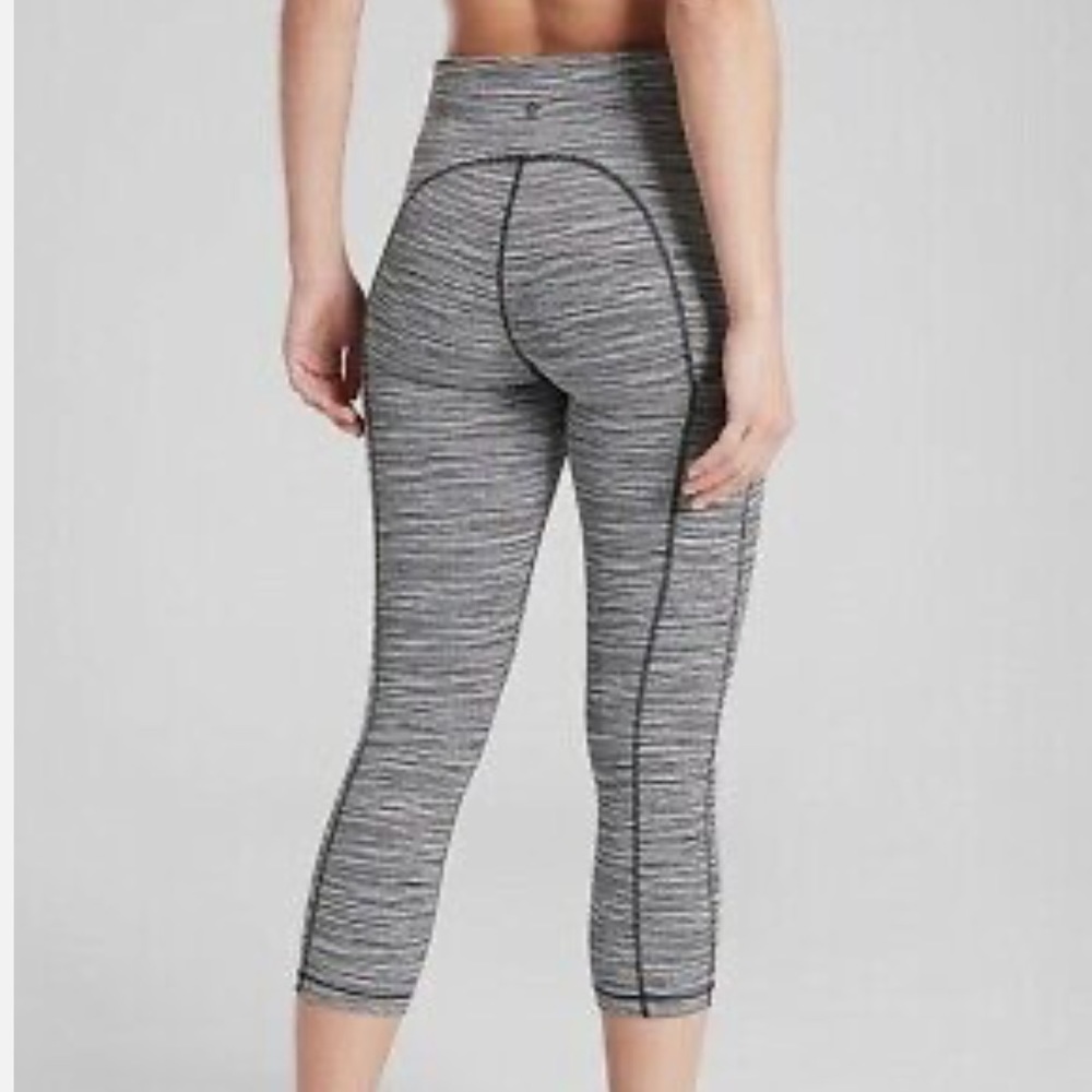 Athleta Women’s Ultimate Linear Lines Capri Leggings Black/White | Small - Picture 2 of 10